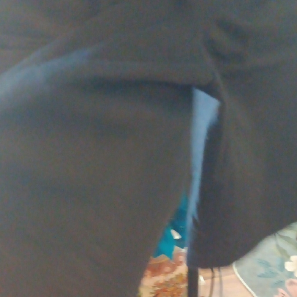White House Black Market Women's Black Bermudas - Picture 8 of 9